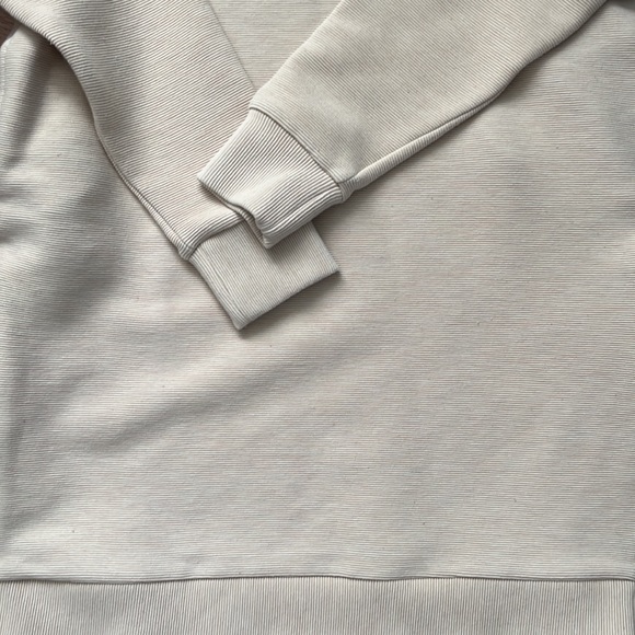 Varley Sweater - Picture 7 of 7